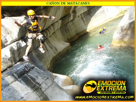 CAÑON DE MATACANES TE ESPERAN 2 RAPELES EN CASCADAS, MULTIPLES SALTOS AL AGUA, TOBOGANES NATURALES Y HASTA RIOS SUBTERRANEOS QUE TENDRAS QUE CRUZAR, VIVE ESTA AVENTURA.